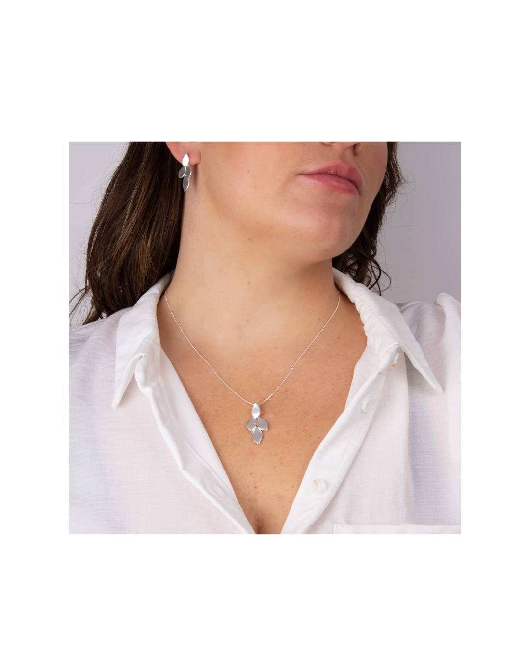 Flowing Petals Drop Pendant on chain - Image 3