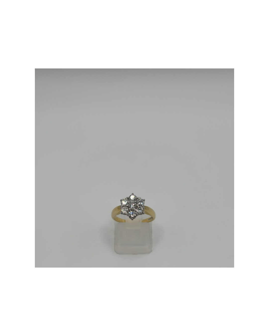 18 carat yellow gold/1.2 ct diamond daisy cluster ring - Image 2